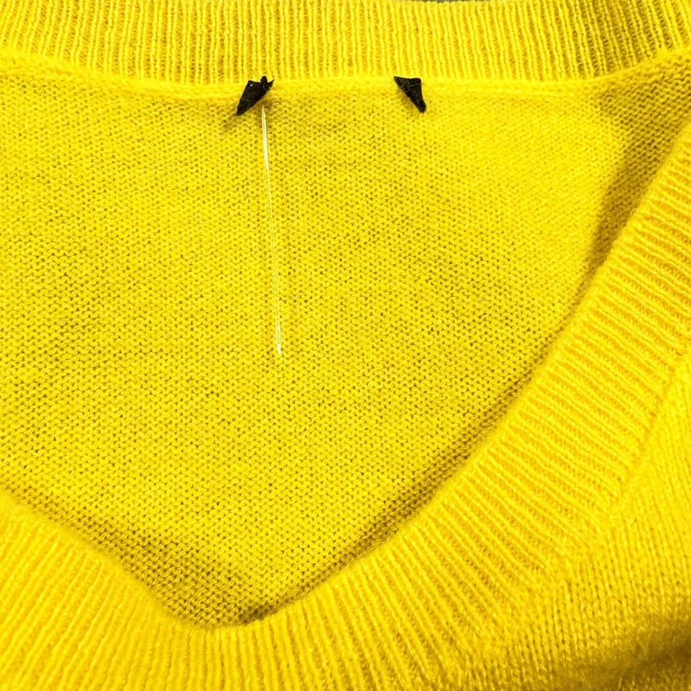 Talbots Womens‎ Dandelion Yellow 100% Cashmere Sleeveless V-Neck Sweater Vest L